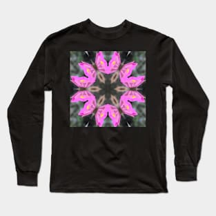 Zinnia Flower Butterfly Kaleidoscope Pattern (Seamless) 1 Long Sleeve T-Shirt